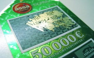A holiday themed Scratch Off ticket with a jackpot of 50,000 Euro to represent online scratch offs.