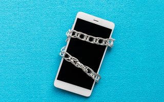 Chain on a Mobile Phone