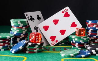 How to play the top casino card games.