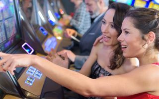 Women in gambling: facts and stats.